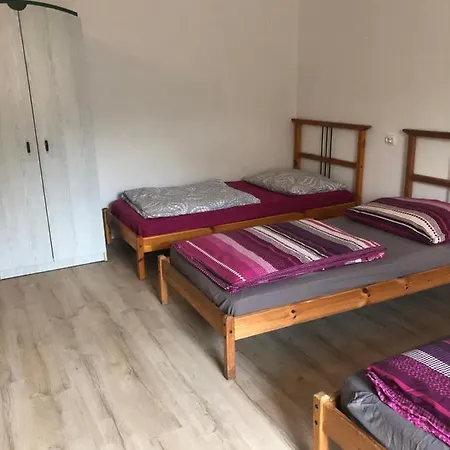 Tanie Blisko Lotniska * بوزنان