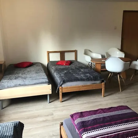 Tanie Blisko Lotniska بوزنان