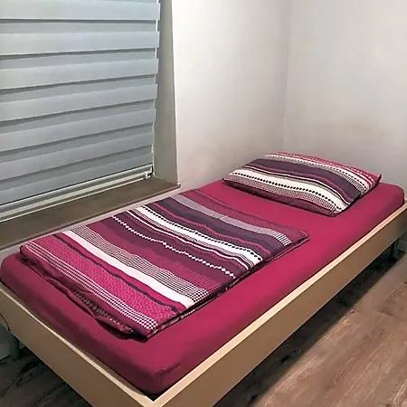 Tanie Blisko Lotniska بوزنان