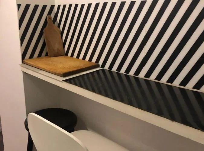 Vandrarhem Tanie Blisko Lotniska