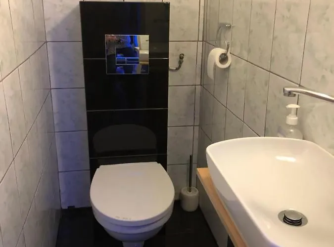 Hostel Tanie Blisko Lotniska Poznan