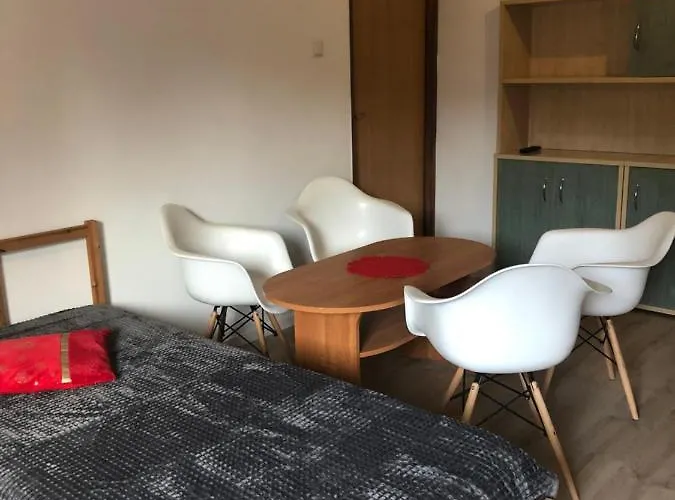 Tanie Blisko Lotniska Poznan